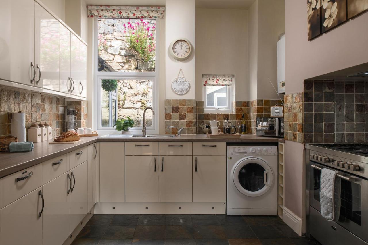 Beautiful Townhouse On The Great Orme, Pet Friendly Holiday home *